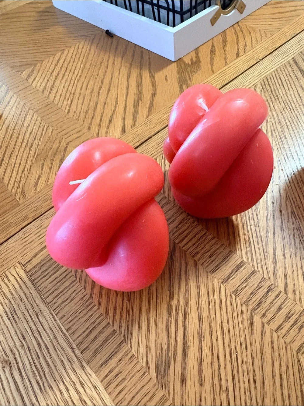 Knot Ball Sculpted Scented Candles - Pink, Purple, Coral